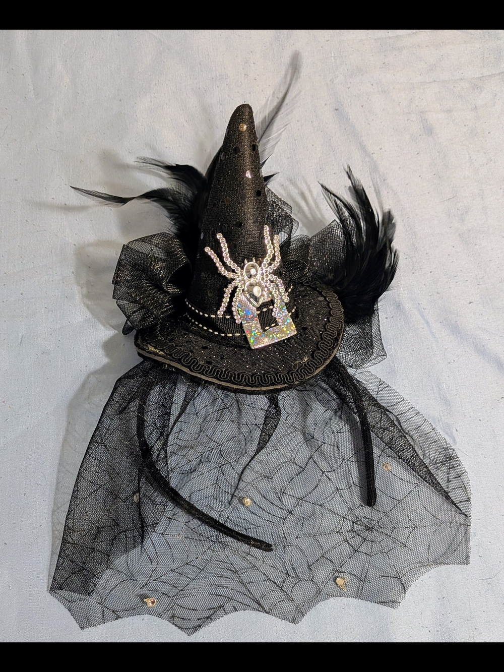 Black Witch Hat Headband with Rhinestone Spider Buckle,Feathers, Tulle Halloween